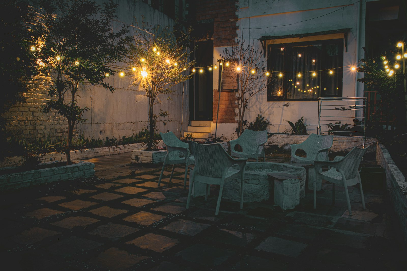 Garden lighting installation